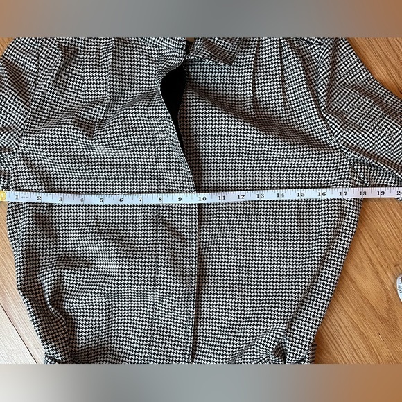 H&M Houndstooth Trenchcoat with Bow Cuffs - Picture 12 of 14